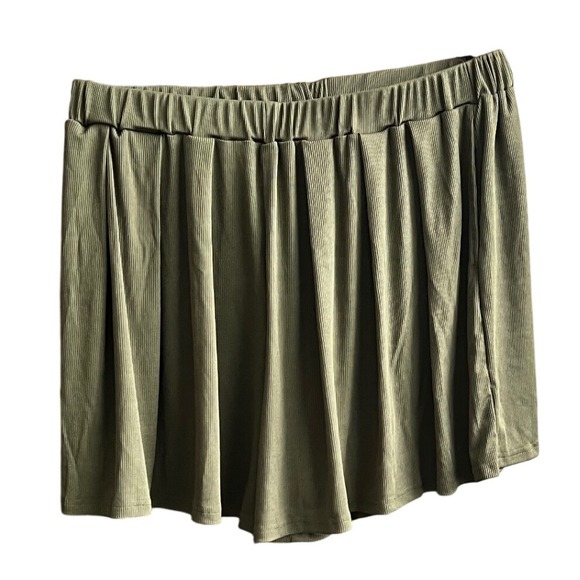 Cider 2XL Olive Green Shorts Mini Skirt Look with Shorts Elastic Waist - Picture 1 of 3